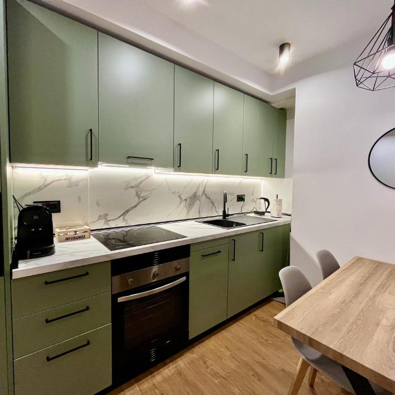 Piso Picasso, Modern Apartment in the Heart of Malaga City - Apartamento de 3 dormitorios - 24