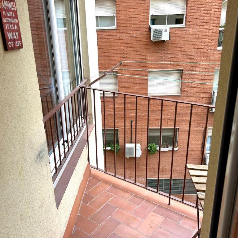 Apartment carrer d'Olesa - Three-Bedroom Apartment - 31