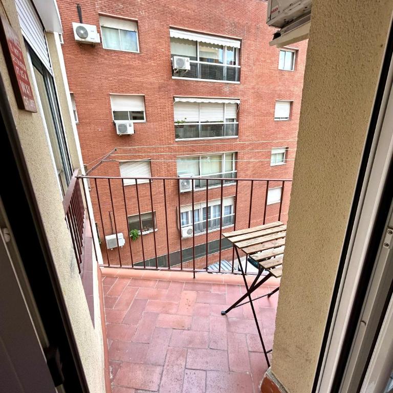 Apartment carrer d'Olesa - Three-Bedroom Apartment - 32