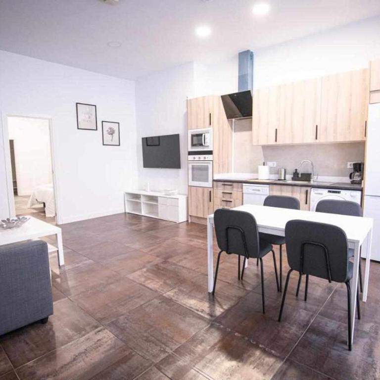 APARTAMENTO ANTONIO LOPEZ - A - One-Bedroom Apartment - 2