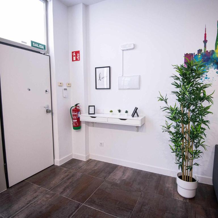 APARTAMENTO ANTONIO LOPEZ - A - One-Bedroom Apartment - 12