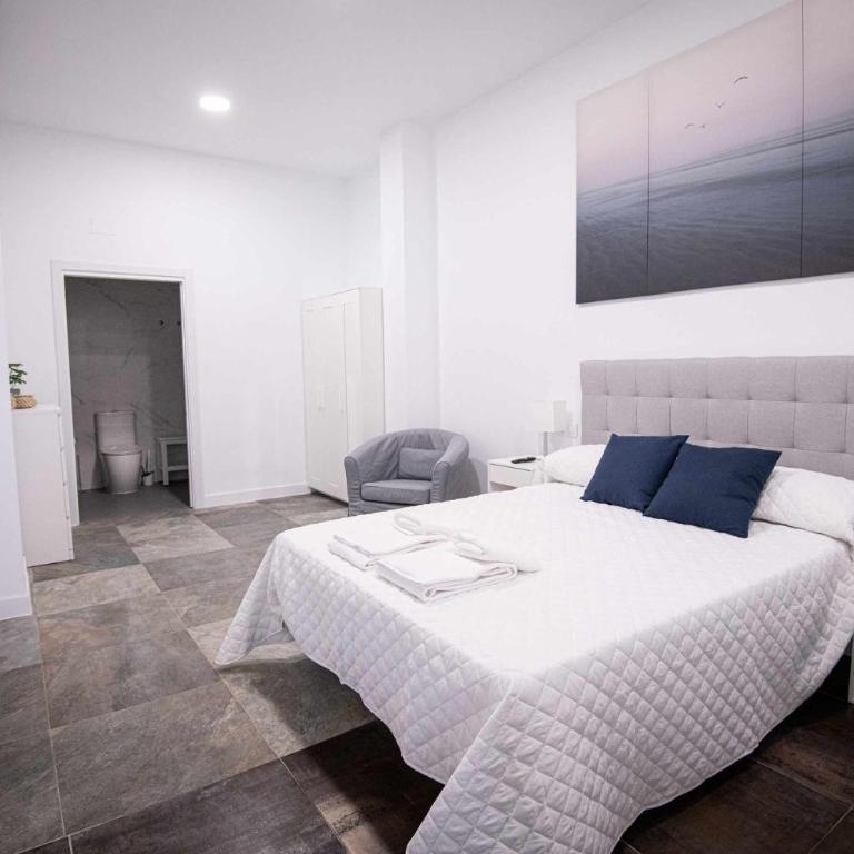 APARTAMENTO ANTONIO LOPEZ - A - One-Bedroom Apartment - 16