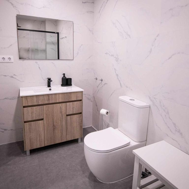 APARTAMENTO ANTONIO LOPEZ - A - One-Bedroom Apartment - 29