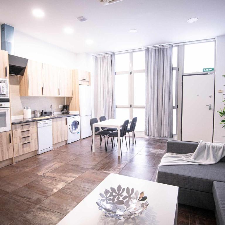 APARTAMENTO ANTONIO LOPEZ - A - One-Bedroom Apartment - 34