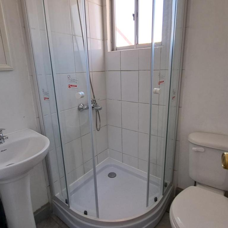 Alojamiento Uta Marka - Family Room with Private Bathroom - 4