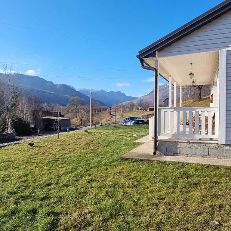 Snow White Chalet- Mountain Retreat in Kolašin - Kuća sa 2 Spavaće Sobe - 28