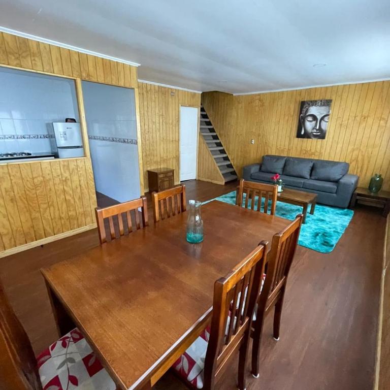 Cabañas con hermosa vista al río camino a Niebla - Three-Bedroom House - 8