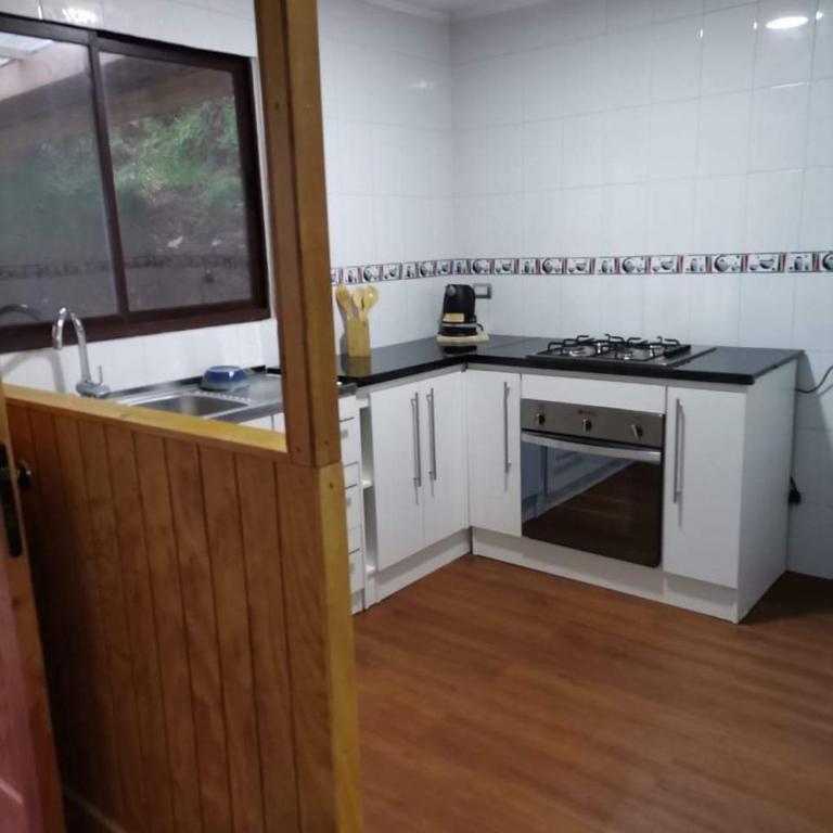 Cabañas con hermosa vista al río camino a Niebla - Three-Bedroom House - 14