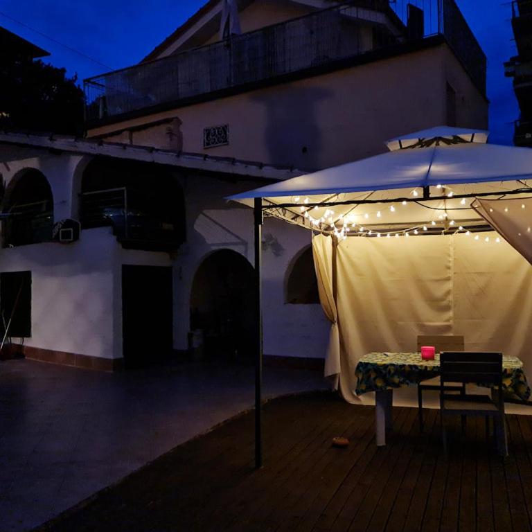 Villetta Fioregreco - free parking - Large outdoor space - Appartamento con 2 Camere da Letto - 55