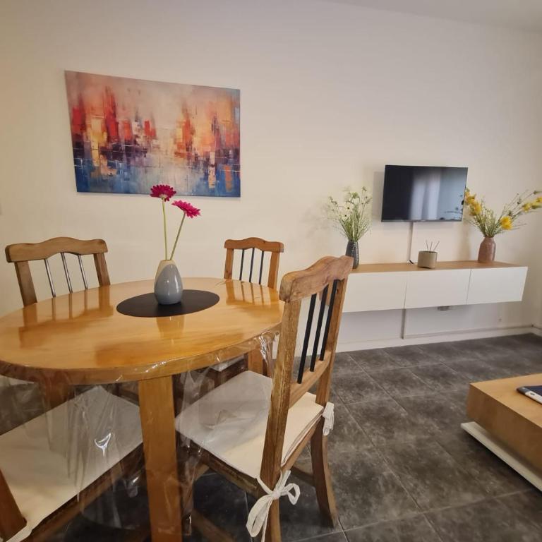 TERRAZAS DE ALTA BARDA 2 DORMiTORIOS CON COCHERA - Two-Bedroom Apartment - 5