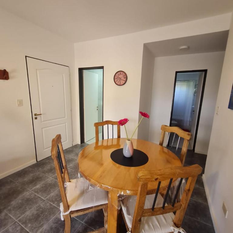 TERRAZAS DE ALTA BARDA 2 DORMiTORIOS CON COCHERA - Two-Bedroom Apartment - 11