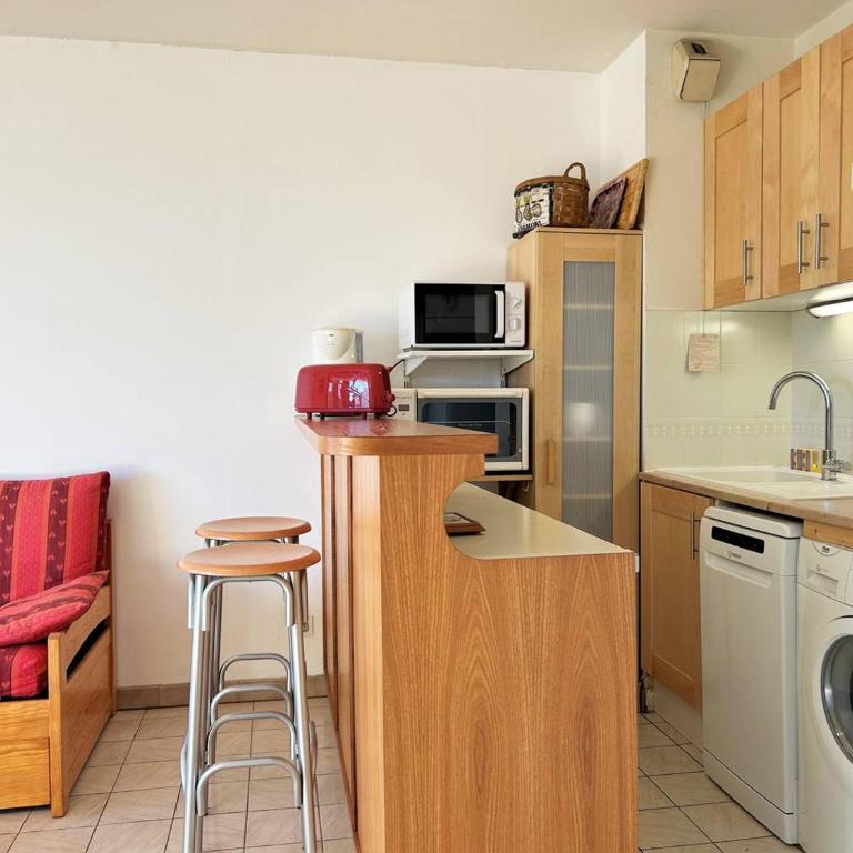 Studio climatisé avec terrasse et parking près de la plage - FR-1-251-202 - Appartement (4 Adultes) - 12