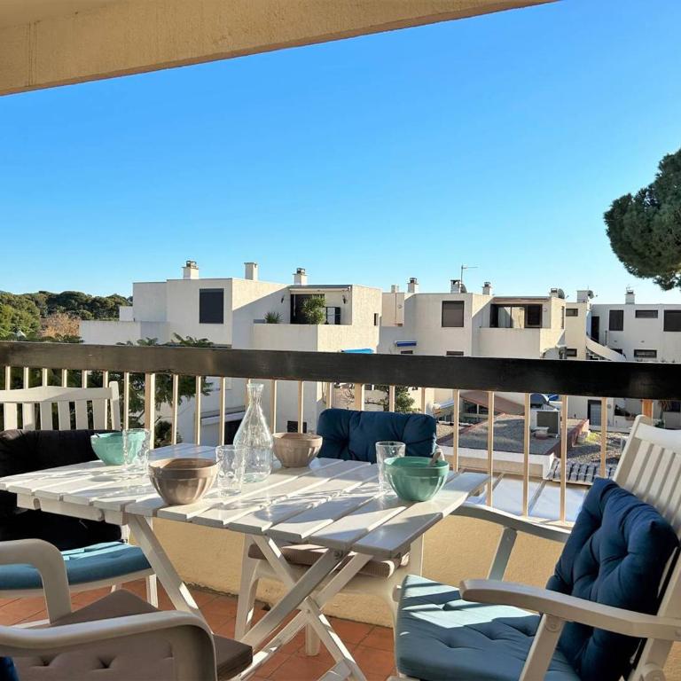 Appartement T2 au cœur de la Favière, terrasse, parking, à 100m de la plage et des commerces - FR-1-251-460 - Appartement - 1