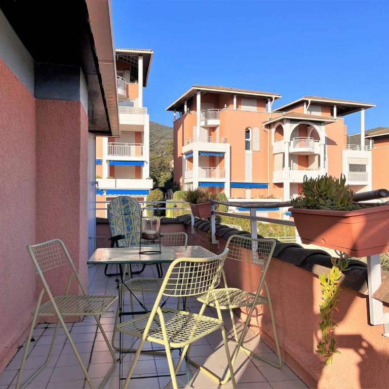 Duplex 3 pièces avec grandes terrasses et parking - 6 couchages - proche plage, Le Lavandou - FR-1-251-534 - Appartement - 14