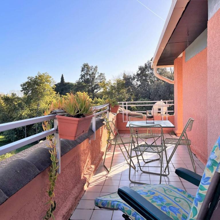 Duplex 3 pièces avec grandes terrasses et parking - 6 couchages - proche plage, Le Lavandou - FR-1-251-534 - Appartement - 15