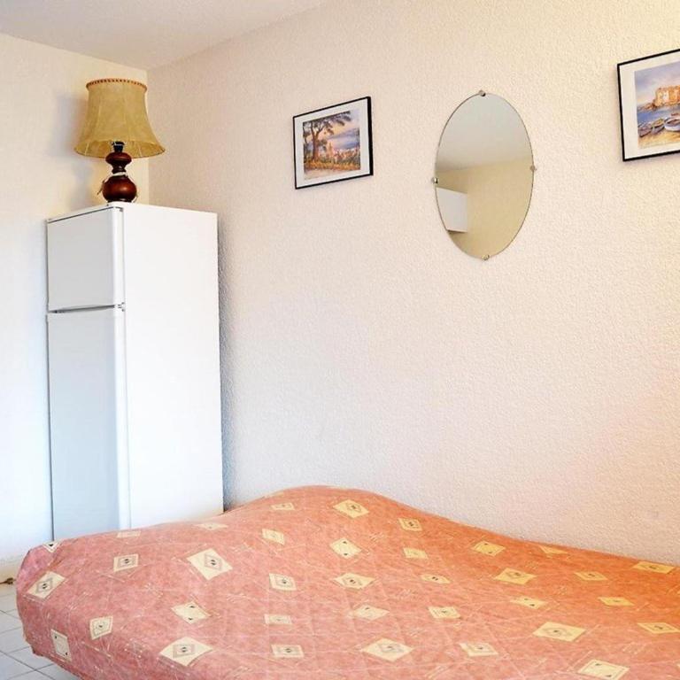 Appartement 2 pièces, terrasse, parking privé, proche plage, 6 couchages - Le Lavandou - FR-1-251-547 - Appartement - 4