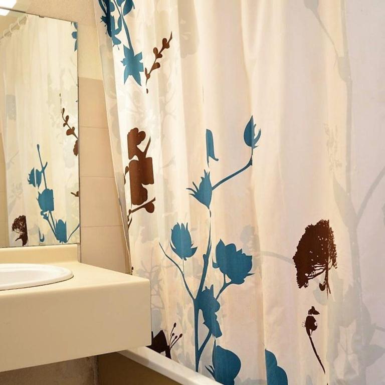Appartement 2 pièces, terrasse, parking privé, proche plage, 6 couchages - Le Lavandou - FR-1-251-547 - Appartement - 7