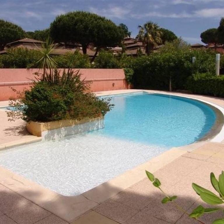 2 Pces, 4 Couchages, Terrasse, Parking, Piscine, Proche Plage et Commerces - Le Lavandou - FR-1-251-558 - Appartement - 10