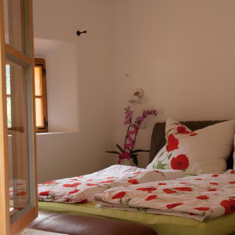 Landhaus Moser - Two-Bedroom House - 27