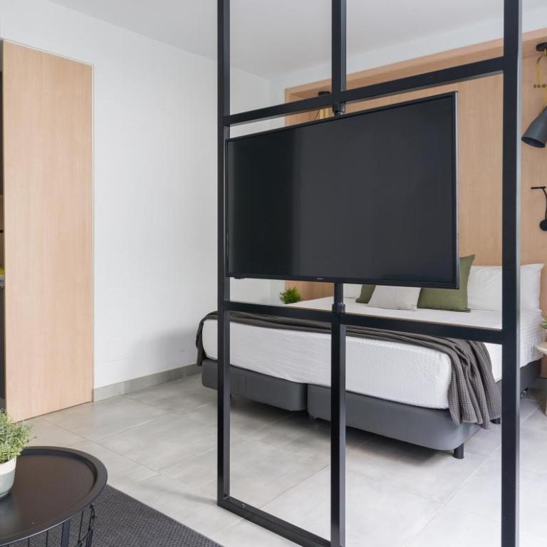 Tusity One Self Check-in Apartments - Habitación Doble Superior - 8