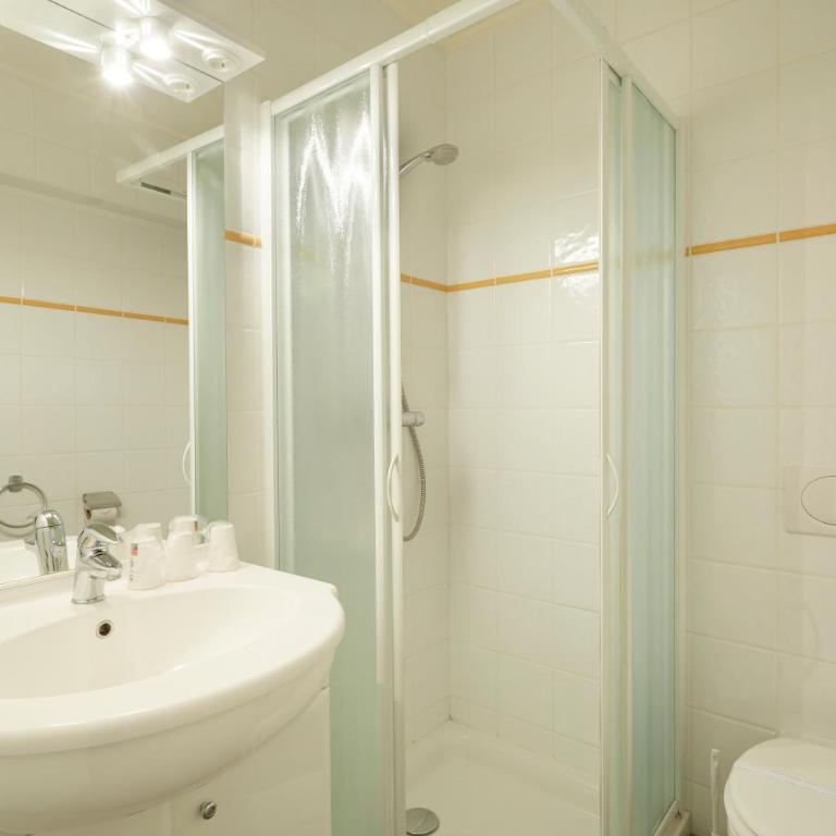Hôtel Eliova l'Eau Vive - Chambre Triple - 2