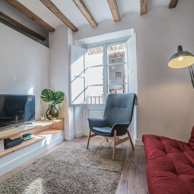 Welcomy Born - Two-Bedroom Apartment - 9