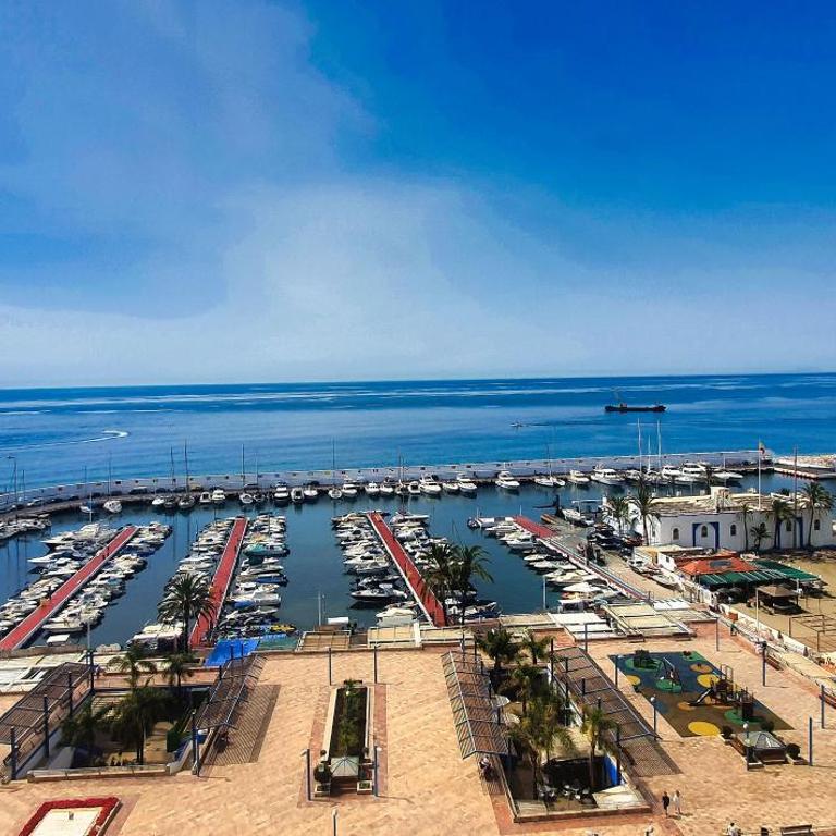 Marbella 2000. Spacious Apartment on the Promenade. - Apartamento de 1 dormitorio - 26
