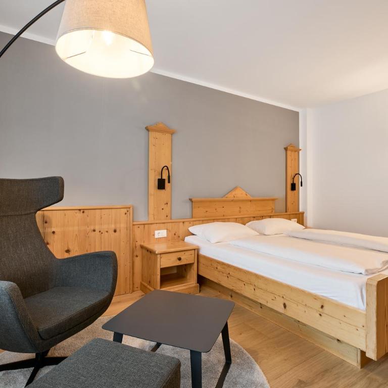Wellness-Sporthotel Ratschings - Double Room with Balcony - 16