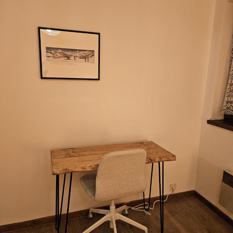 Appartement Cosy, Vue Mont Blanc, Plein Centre - Apartamento de 2 dormitorios con vistas a la montaña - 11
