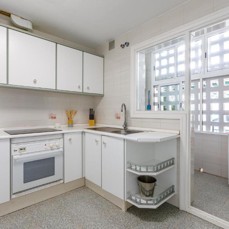 A&N Spacious Family House with Pool & Garden Torre del Mar - Casa de 4 dormitorios - 50