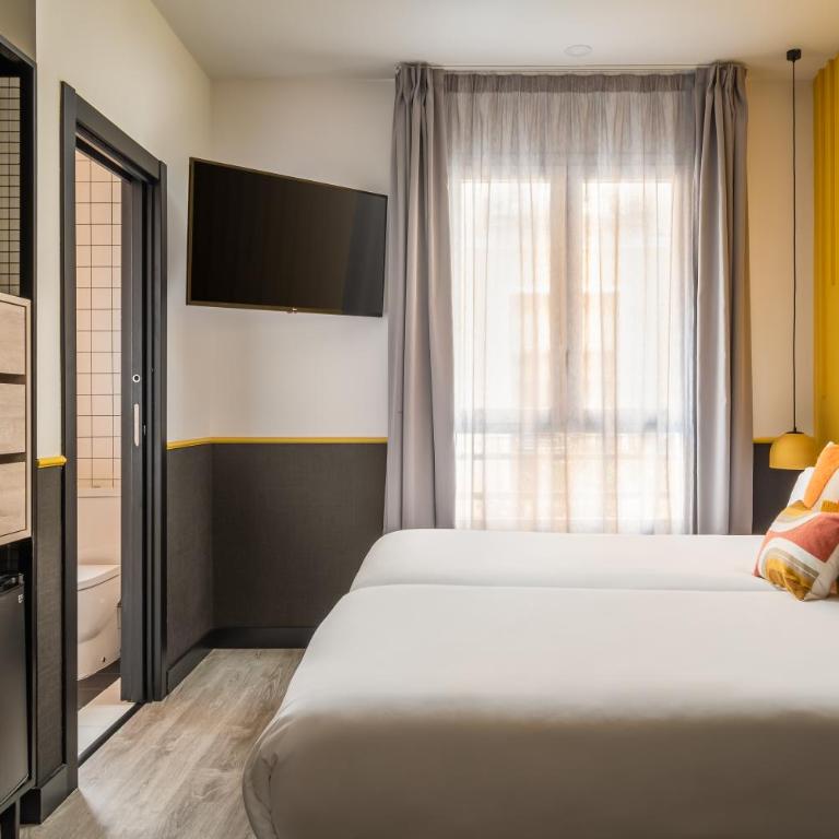 BYPILLOW Crosstown - Twin Room - 4