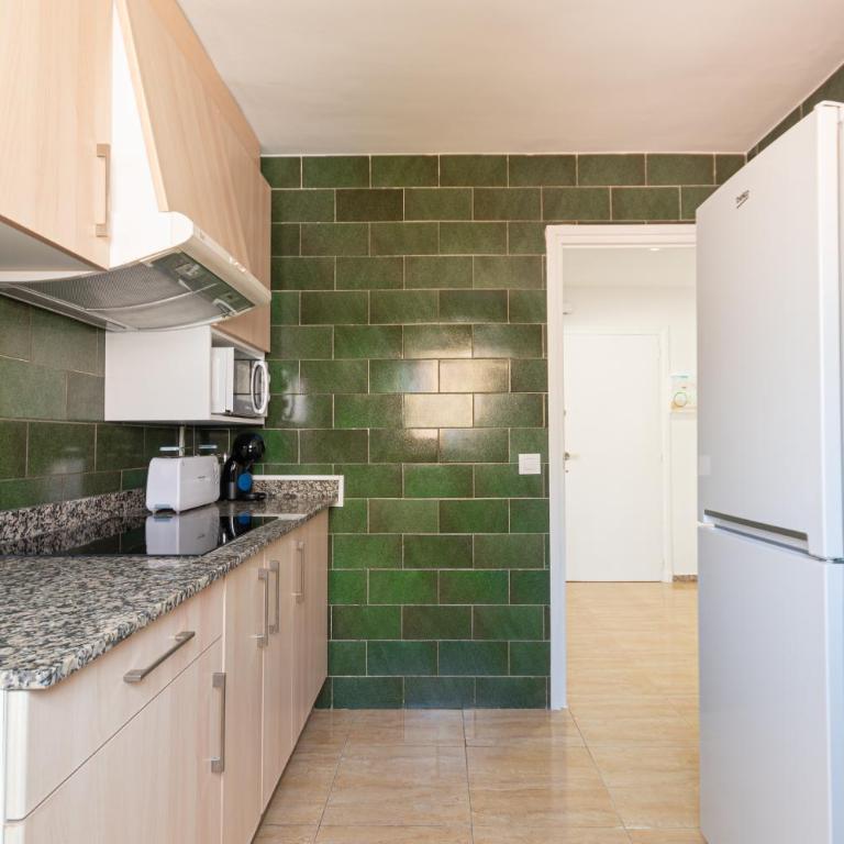 New BORODIN FAMILY AB - Apartamento de 3 dormitorios con balcón - 19