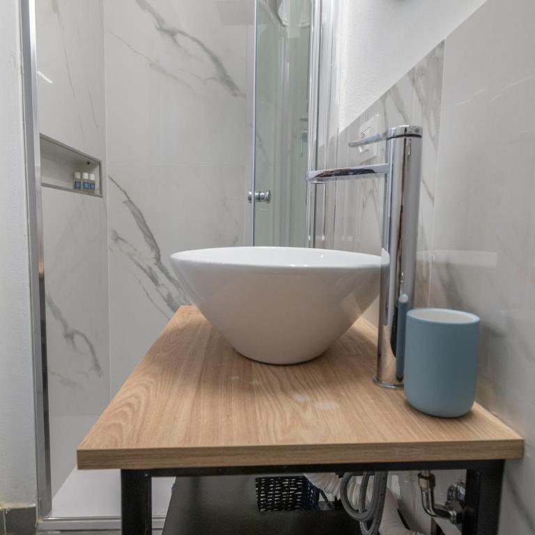 Il Cortile Isola Casa Vacanze - Camera Tripla con Bagno Privato - 5