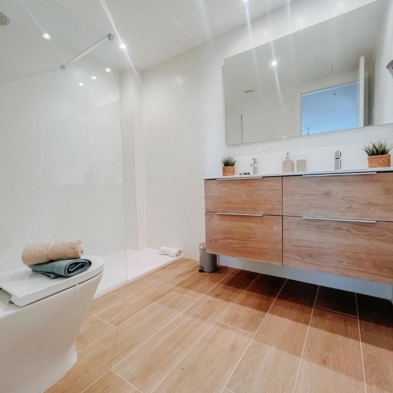 Femina Blue - One-Bedroom Apartment - 9