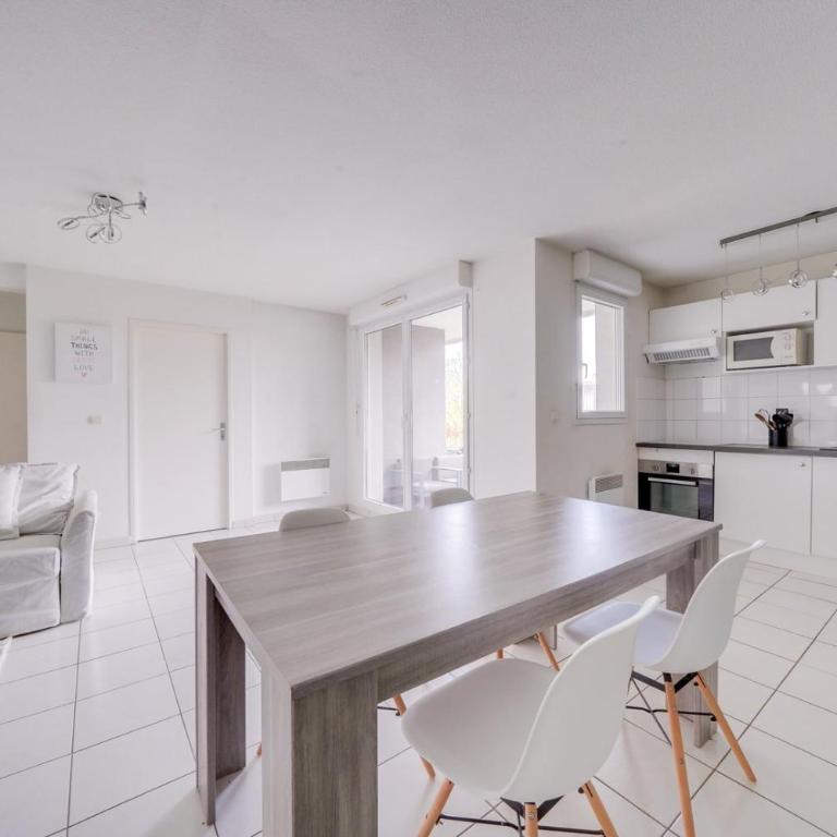 Bordeaux Bastide apartment with parking - Apartment - 1