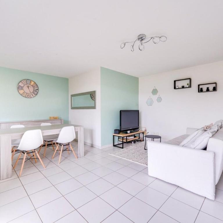 Bordeaux Bastide apartment with parking - Apartment - 13