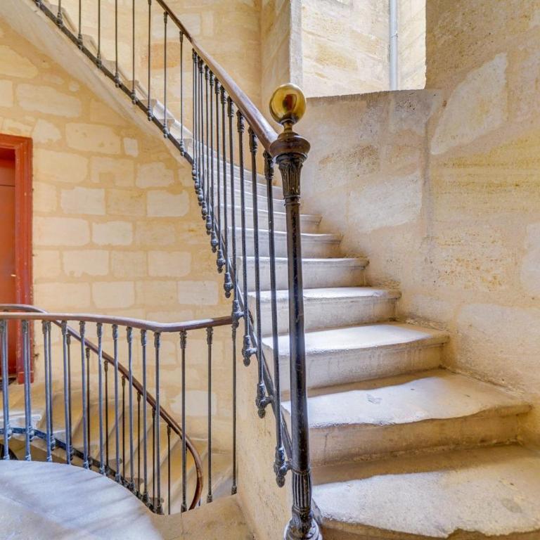 Charming hypercentre apartment Bordeaux - Apartment - 11