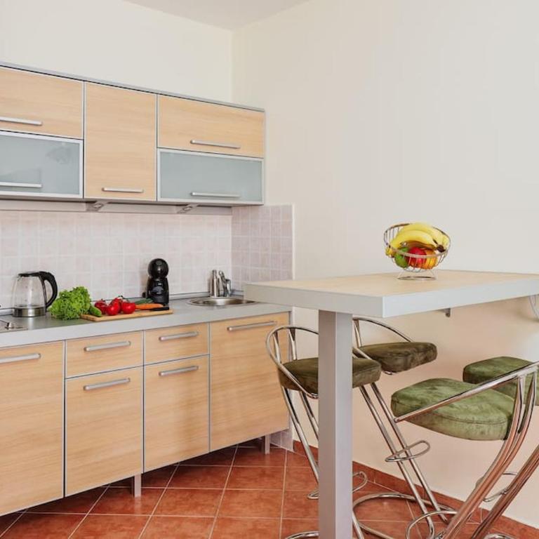 1-Bedroom Flat on the Main Square in the Old Town - One-Bedroom Apartment - 7