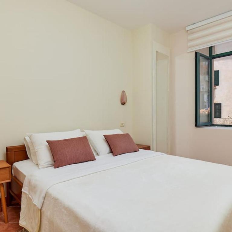 Well Located 1Bedroom in the Heart of the Old Town - One-Bedroom Apartment - 5