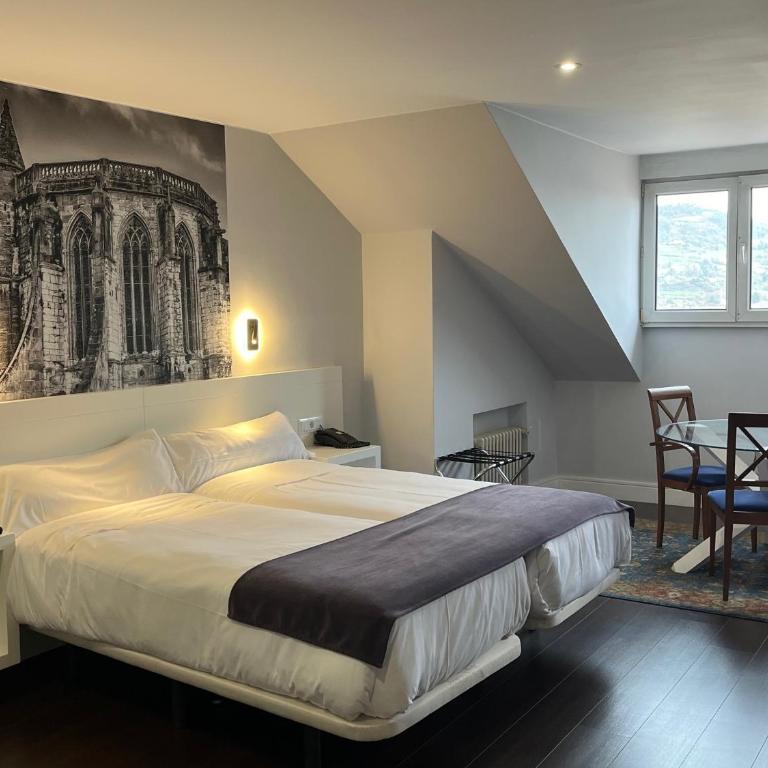 Hotel Gran Regente - Estudio - 2