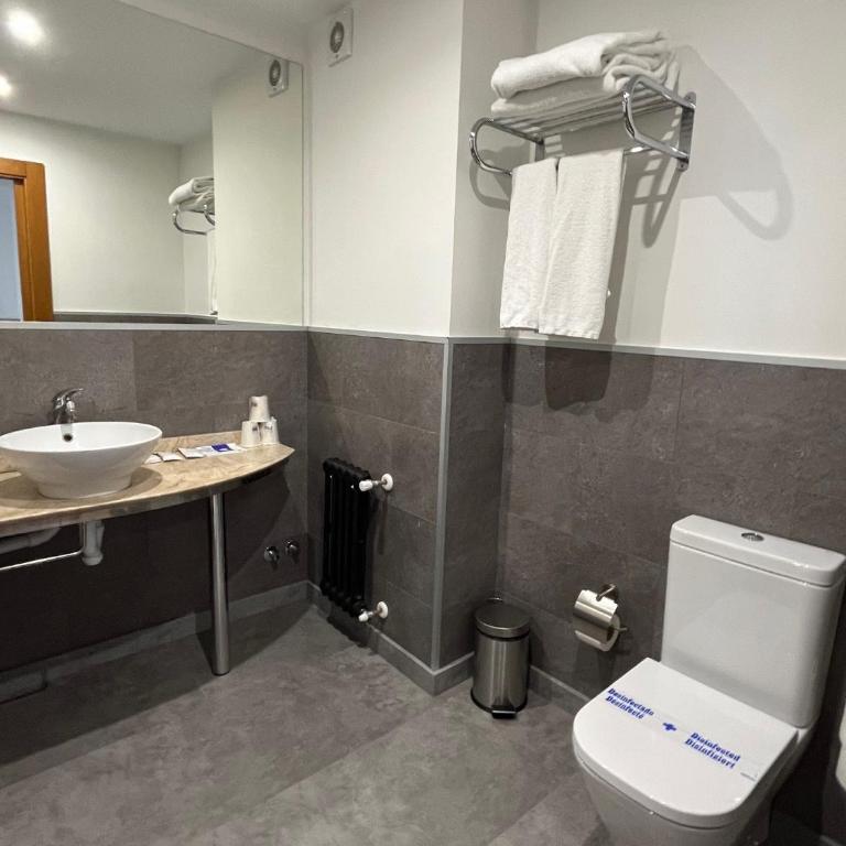 Hotel Gran Regente - Estudio - 15