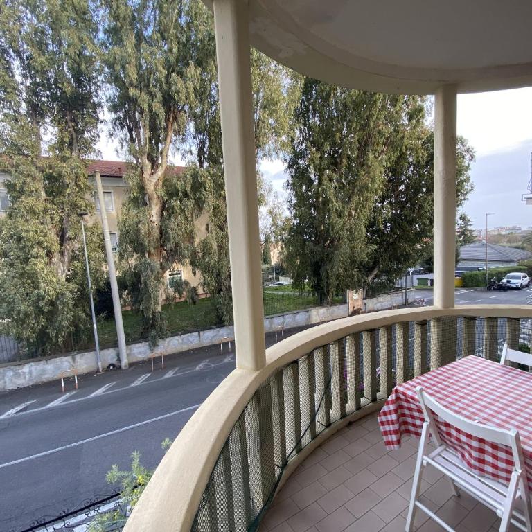 EUCALYPTI11 - Ampio alloggio ristrutturato con 3 camere, 2 bagni, terrazzo, balcone - Apartment mit 2 Schlafzimmern - 27