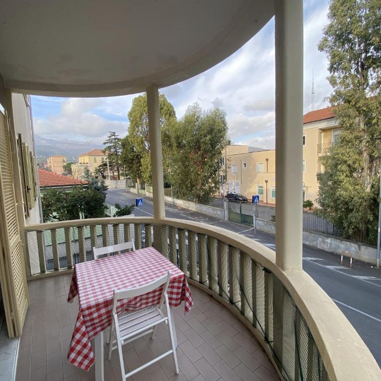 EUCALYPTI11 - Ampio alloggio ristrutturato con 3 camere, 2 bagni, terrazzo, balcone - Apartment mit 2 Schlafzimmern - 23