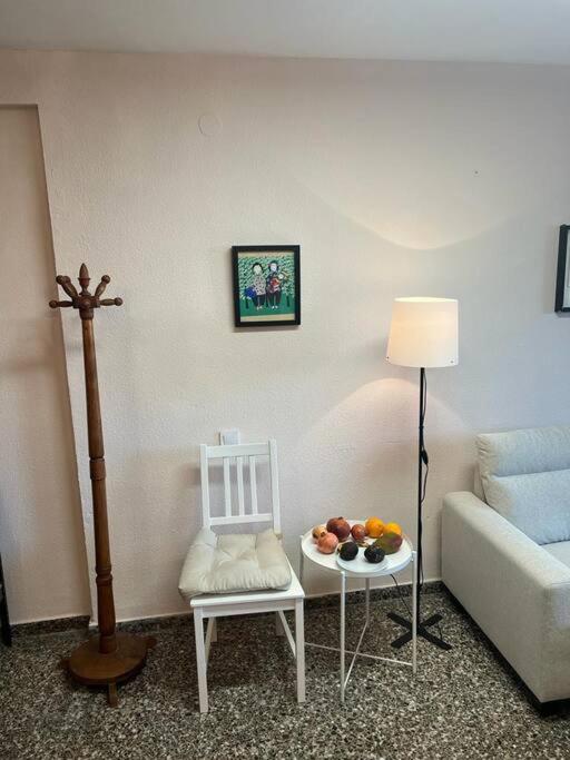 Centrally-Located, Spacious Flat at Historic Centre & short walk to Beach - Apartamento de 3 dormitorios - 20