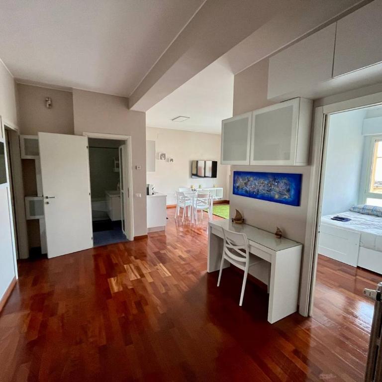 Zona CENTRALISSIMA a 2 passi dal Mare - Appartamento con 2 Camere da Letto - 22