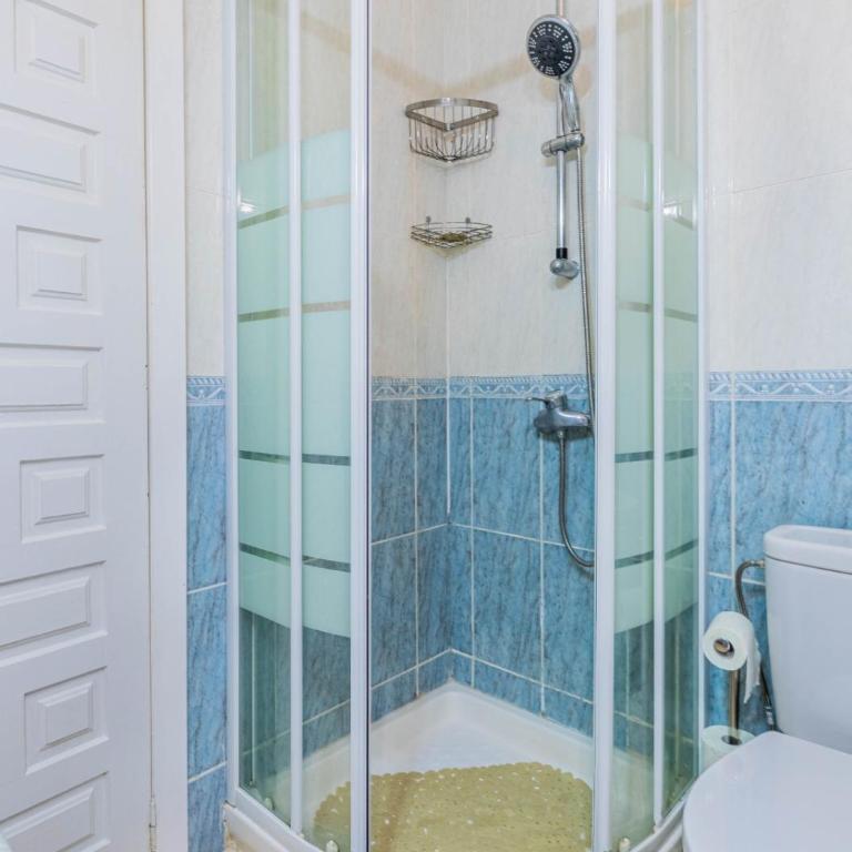 Paraíso Familiar en Marisol Park Bungalow con Piscina, Tenis y Parking - Casa de 2 dormitorios - 20