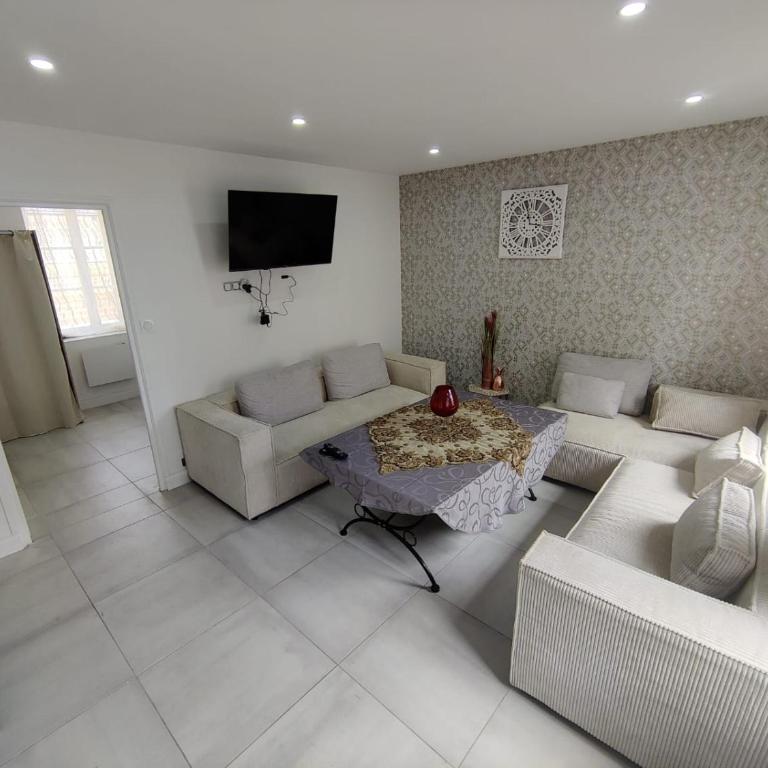 Charmante maison à Blois - Terrasse privée - 8 pers - Maison 4 Chambres - 21