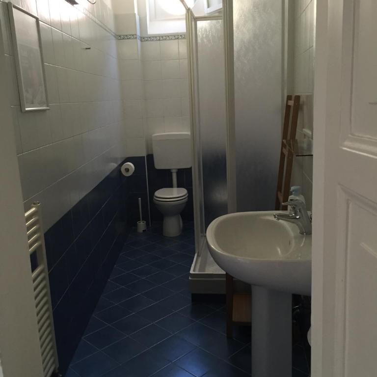 B & B 21 Bologna - Double Room with Private External Bathroom - 2
