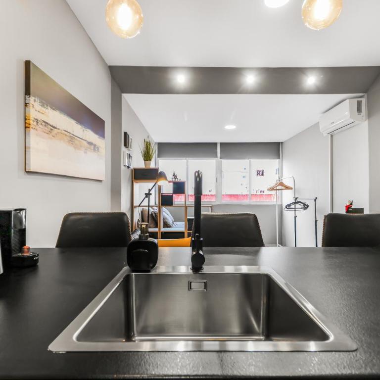 Wave Studio Las Canteras - One-Bedroom Apartment - 17
