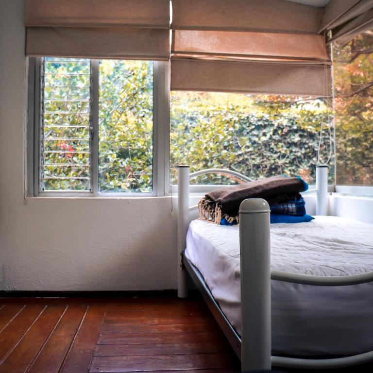 Hostal Cuija Coyoacan Berlin 268 Coyoacan - Lit Simple dans Dortoir pour Femmes - 4